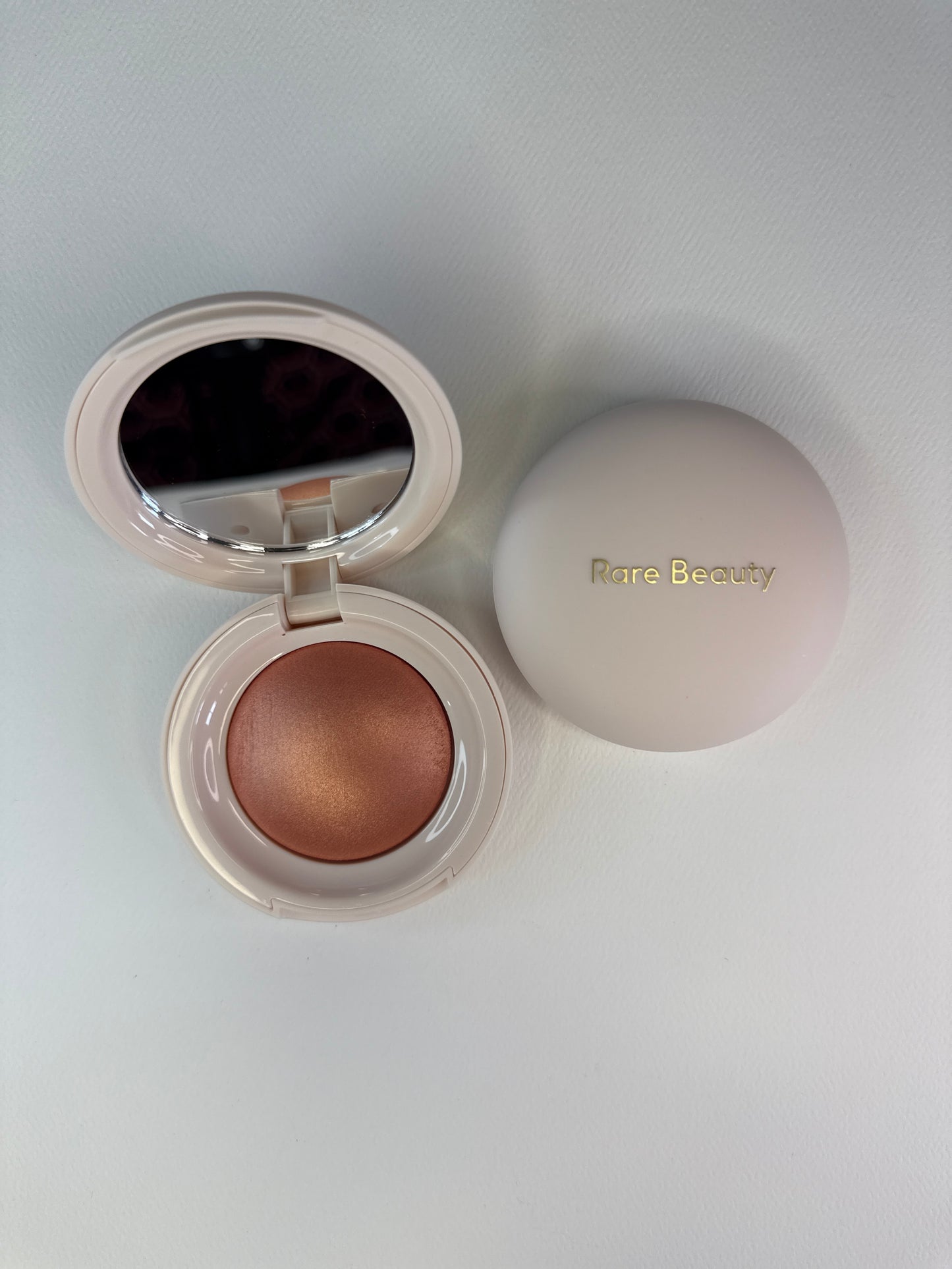 Rare Beauty Blush en polvo